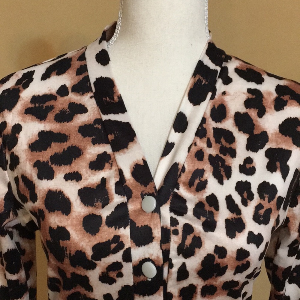 🧡NWOT🖤LEOPARD LONG SLEEVE BODYSUIT - Picture 7 of 15